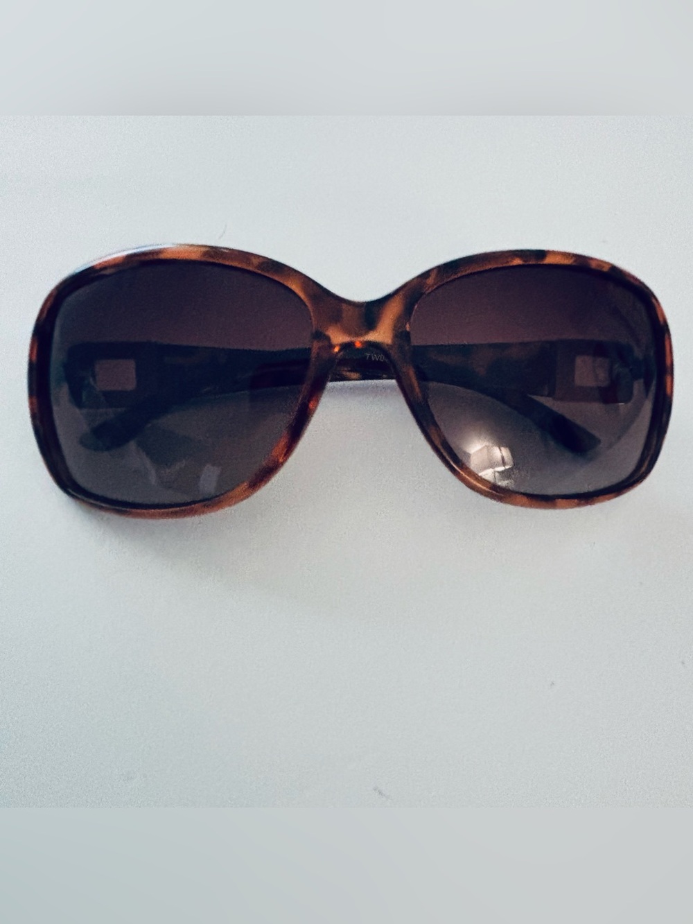 Foster Grant Tortoishell Oversized Women’s Sunglasses -